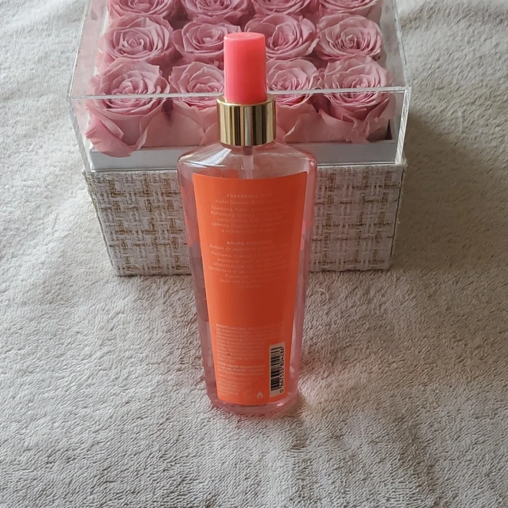 Victoria's Secret Vintage Pure Seduction Bloom Fragrance - Picture 2 of 6